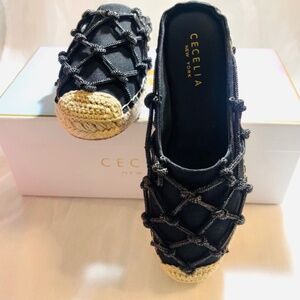 Cecilia New York Poland Espadrilles Slip On Sz 6 Black with Rope Accents